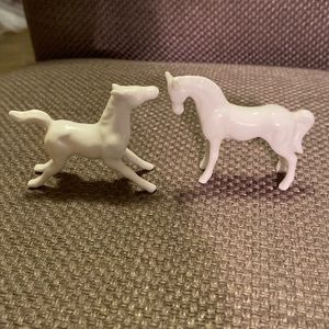 Vintage White Horse Figurines (2)